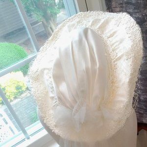 Vintage Wedding Bride or Mother Of The Bride Veiled Hat Cream Lace Flower Detail